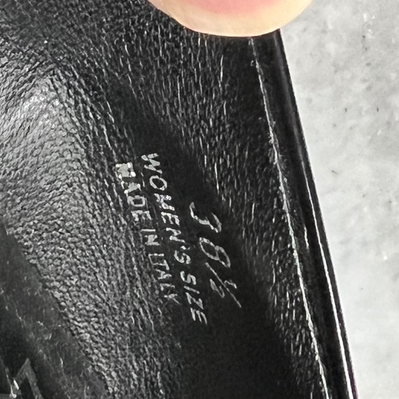 Roger Vivier Black Patent Leather flats w/ Pink Floral Appliqué Size 8 1/2 - Picture 12 of 12